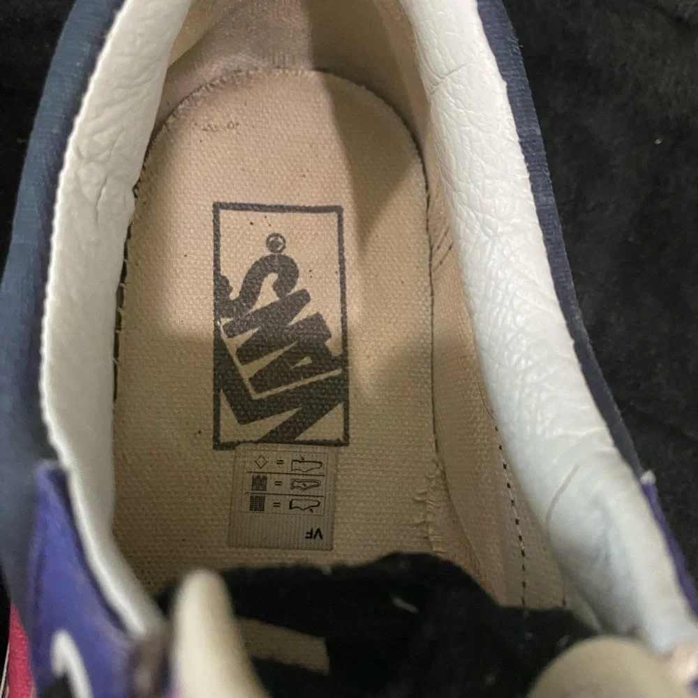 Vans Diner shoes - Picture 10 of 13
